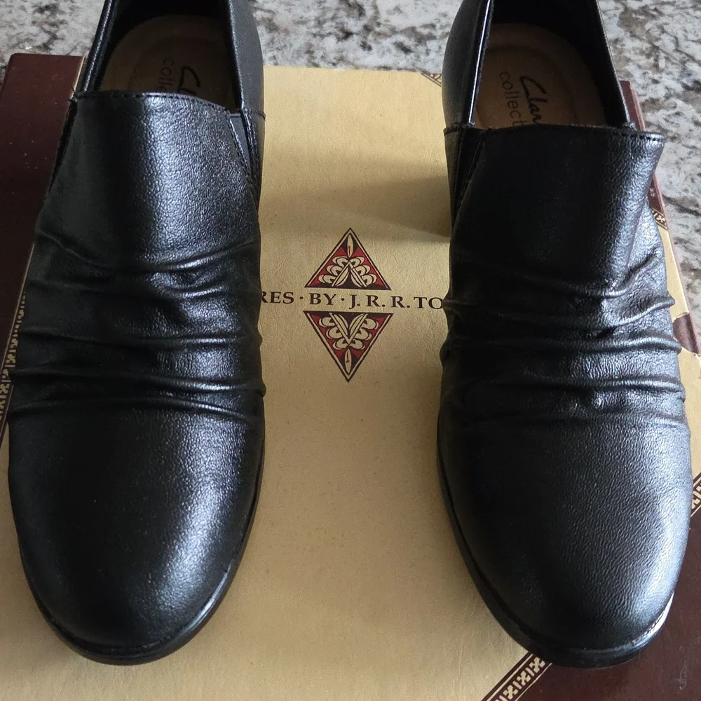 Clarks Women's Black Leather Loafers Scisey's 8.5 Regular